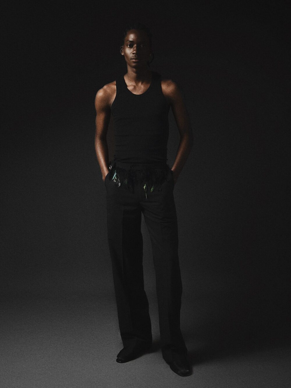 FEATHER DETAILED PANTS