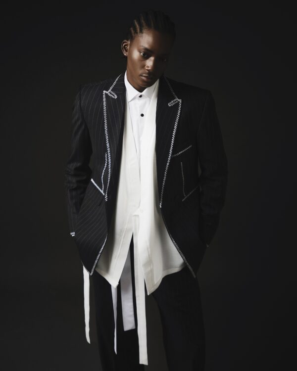 PINSTRIPED SUIT WITH THREADING DETAILING - Image 2