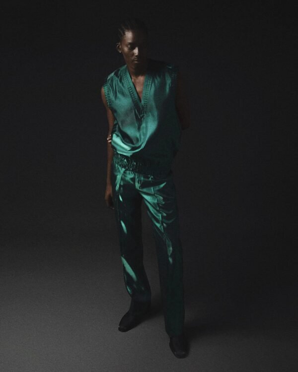 GREEN SLEEVELESS TOP / PANT SET