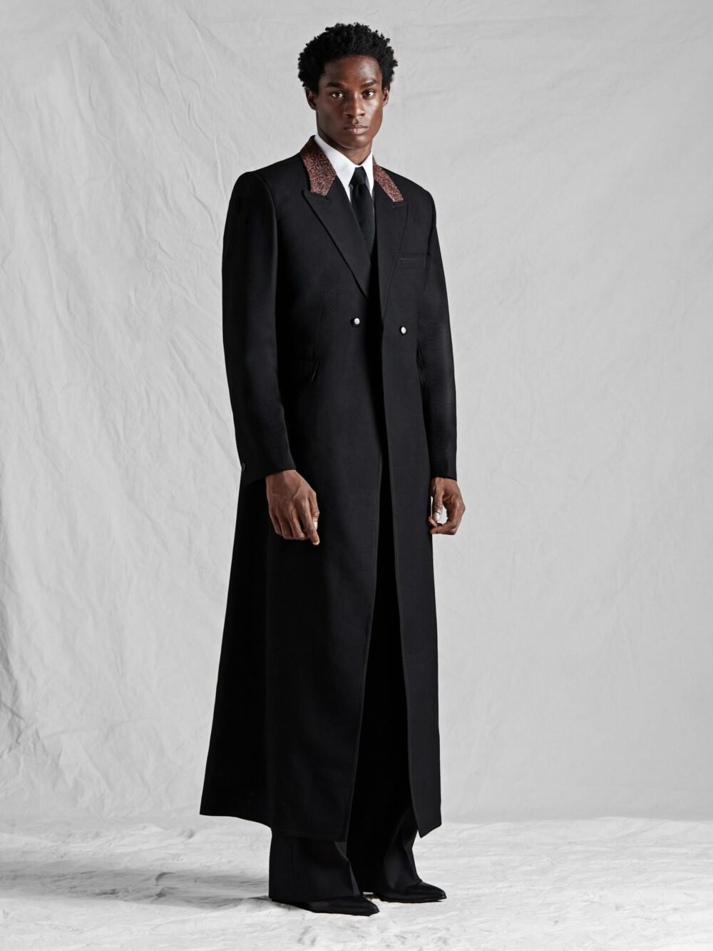 IMG_7972-scaled-1.jpg BLACK DETAILED DOUBLE BREASTED OVERCOAT
